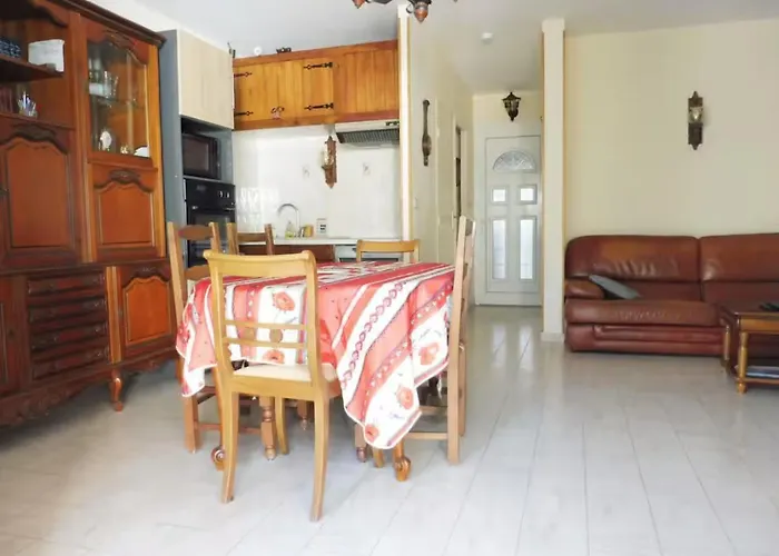 Vakantiehuis Maison Climatisee - Marie La Saintes-Marie-la-Mer